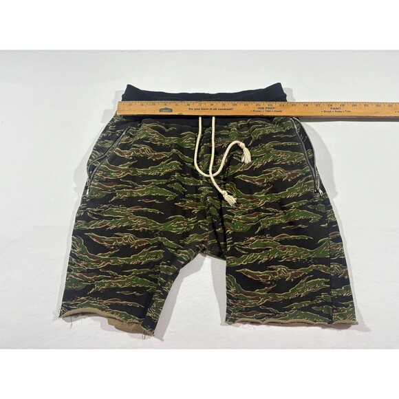 Yeezy Mens Kanye Sweat Tiger Green Camo Print Shorts Cutoff Cotton YZY Sz S - Picture 3 of 8